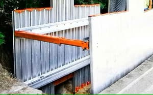 Kundel V-Panel Aluminum Slide Rail System 6 ft High x 6 ft Length (Spreaders Sold Separately) K562956 at Pollardwater