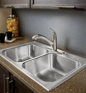 Moen Integra Single Handle Pull Out Kitchen Faucet In Polished Chrome 67315c Ferguson