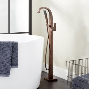 Signature Hardware Vilamonte 1 8 Gpm Floor Mount Tub Filler Faucet