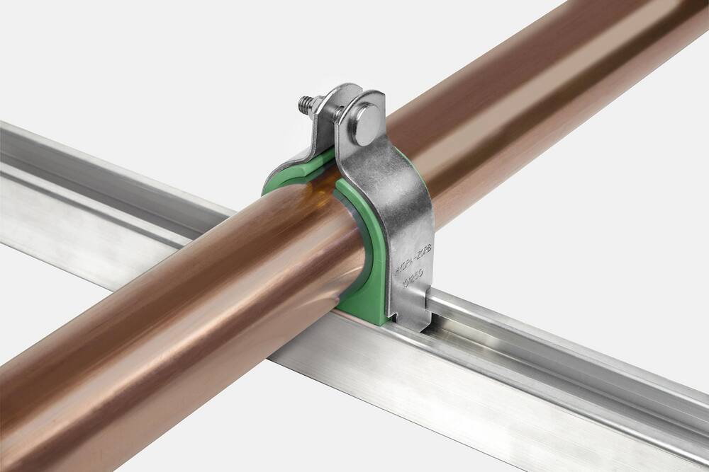 <strong>Figure 7812</strong><br />304SS High Temperature Cushioned Tubing Strut Clamp