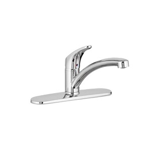 Single Handle Kitchen Faucet in Polished Chrome